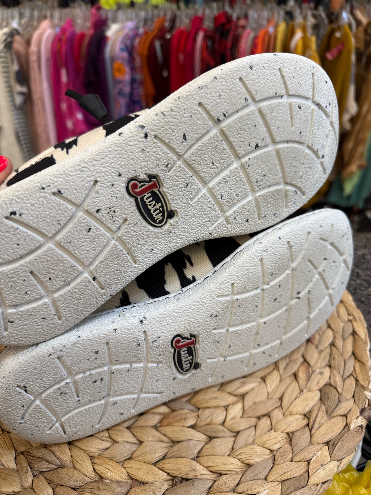 Pre-owned JUSTIN Black animal Cream Size 10 Shoe