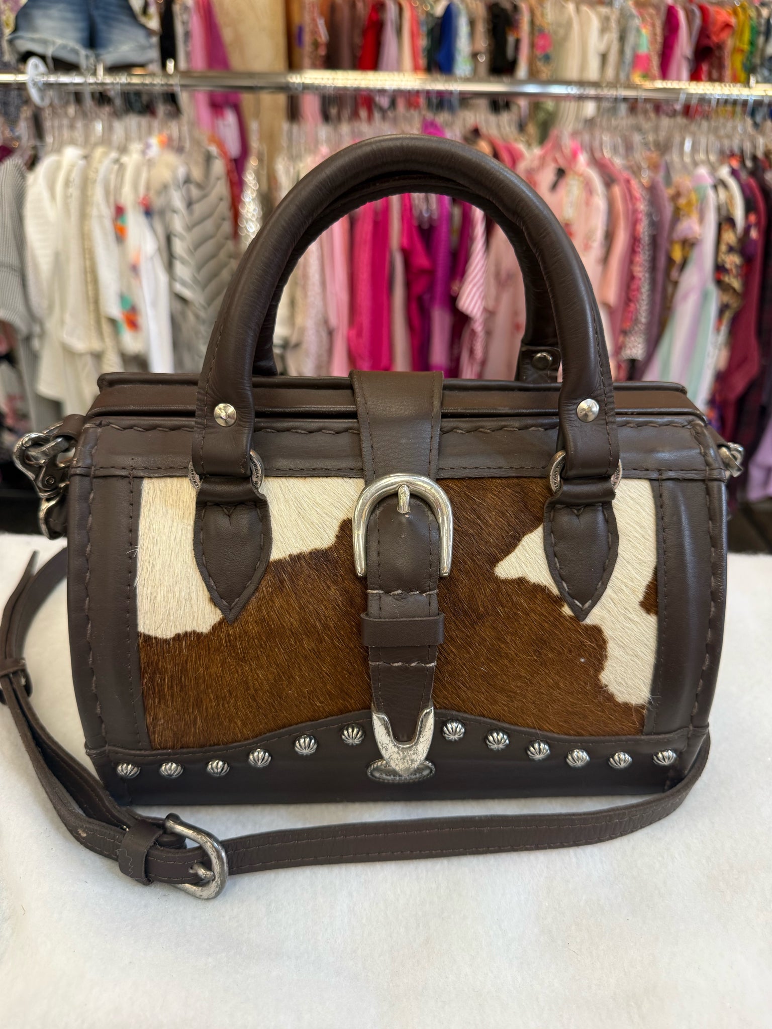 Pre-owned AMERICAN WEST Dark brown Cowhide M Crossbody Purse