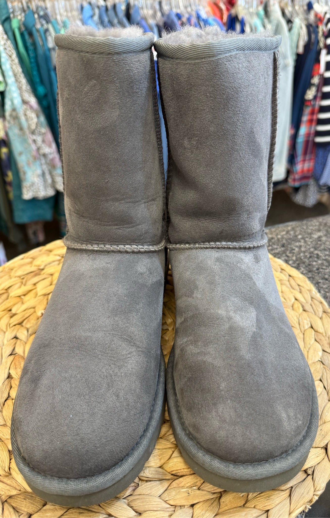 Pre-owned UGG Gray Size 7 Designer Bootie