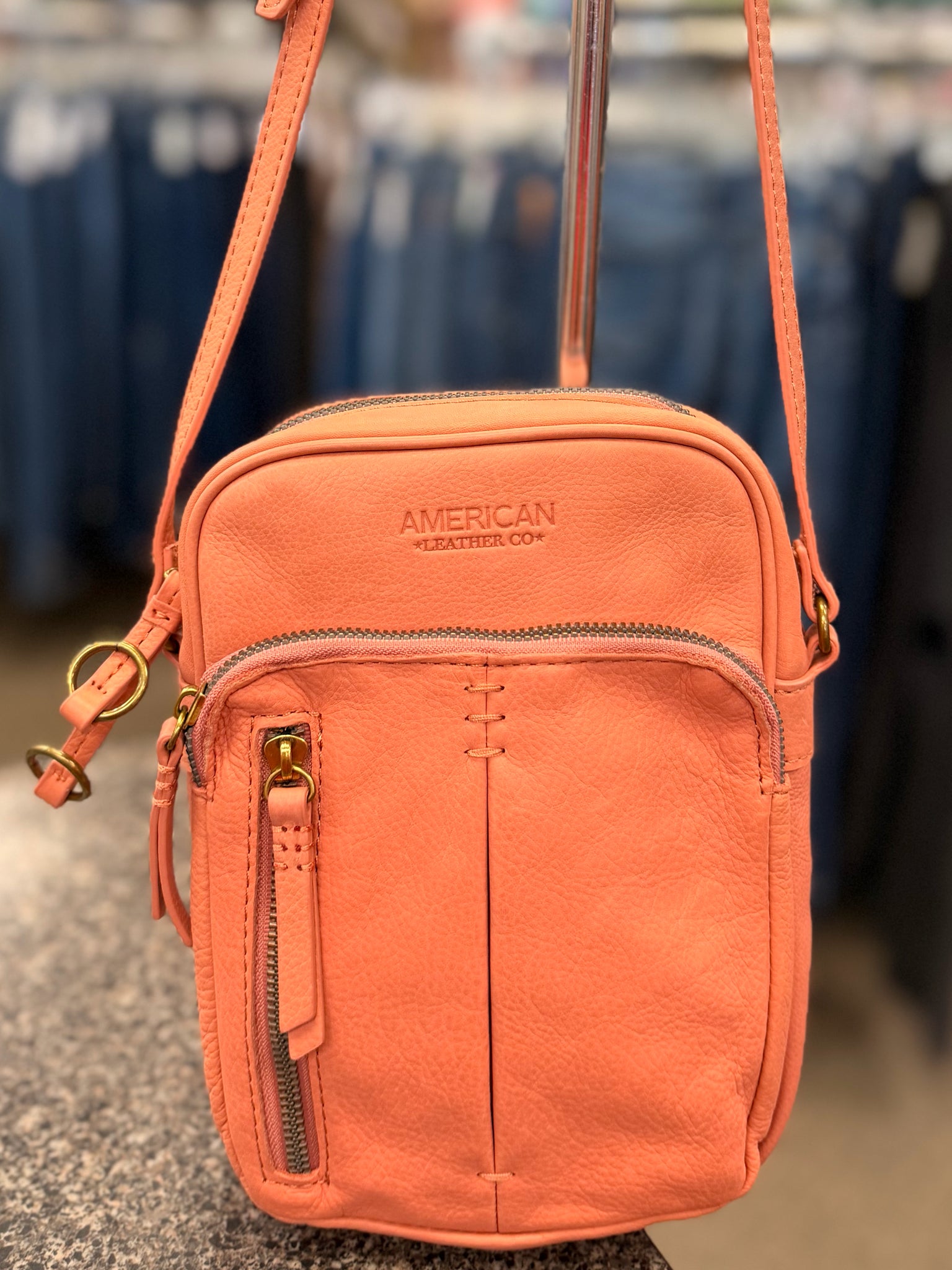 Pre-owned AMERICAN LEATHER CO Pink Crossbody Designer Purse