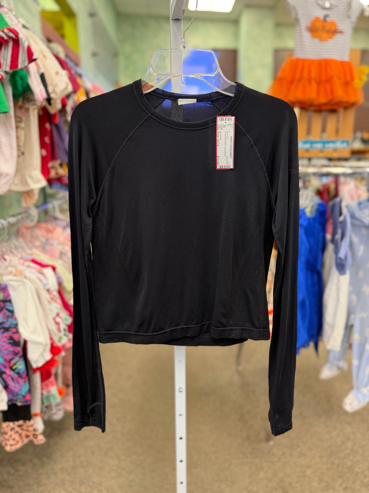 Pre-owned ATHLETA Black Size 12/14 Long Sleeve Girls Top
