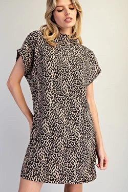 New EE:SOME Leopard Size Small Short Sleeve Dress