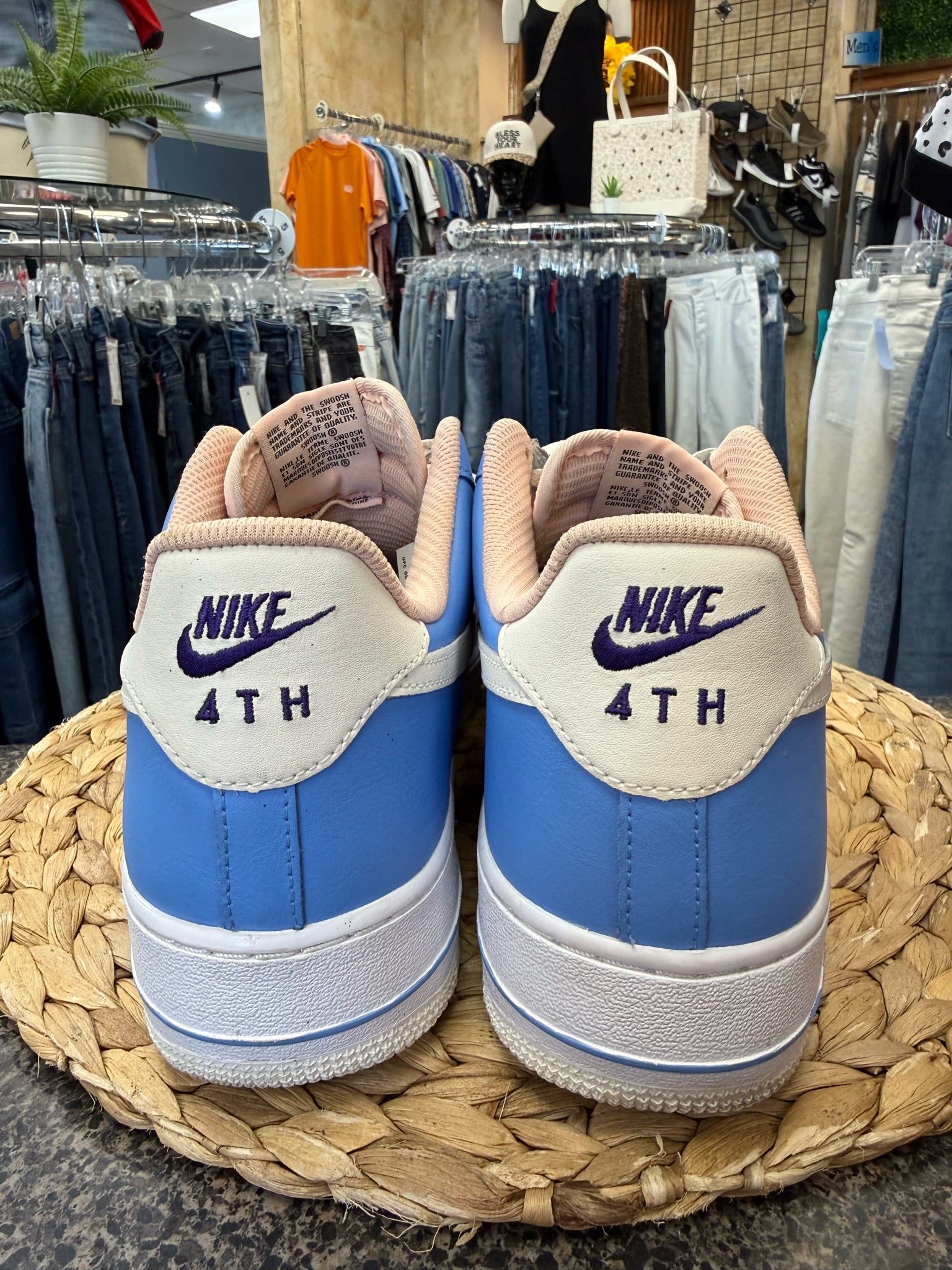 Pre-owned NIKE Blue Pink SHOE SIZE 12 MENS Designer Sneaker