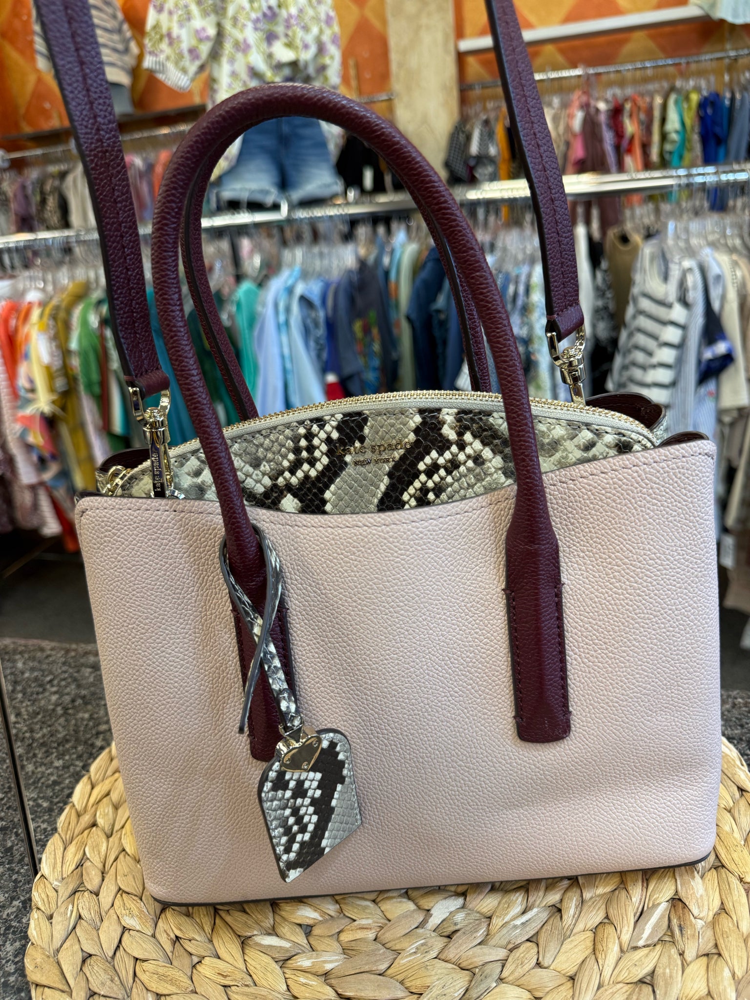 Pre-owned KATE SPADE Light pink Plum Trim Shoulder Designer Purse