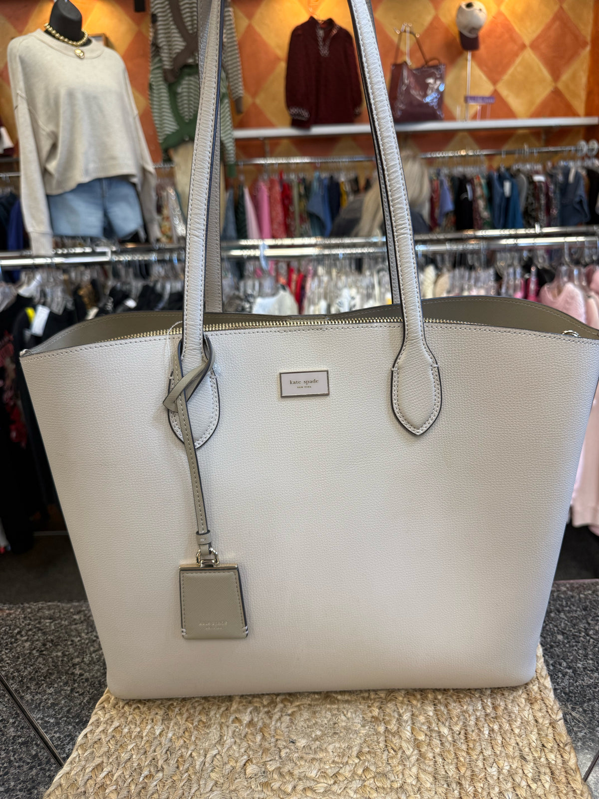 Pre-owned KATE SPADE Gray Shoulder Designer Purse