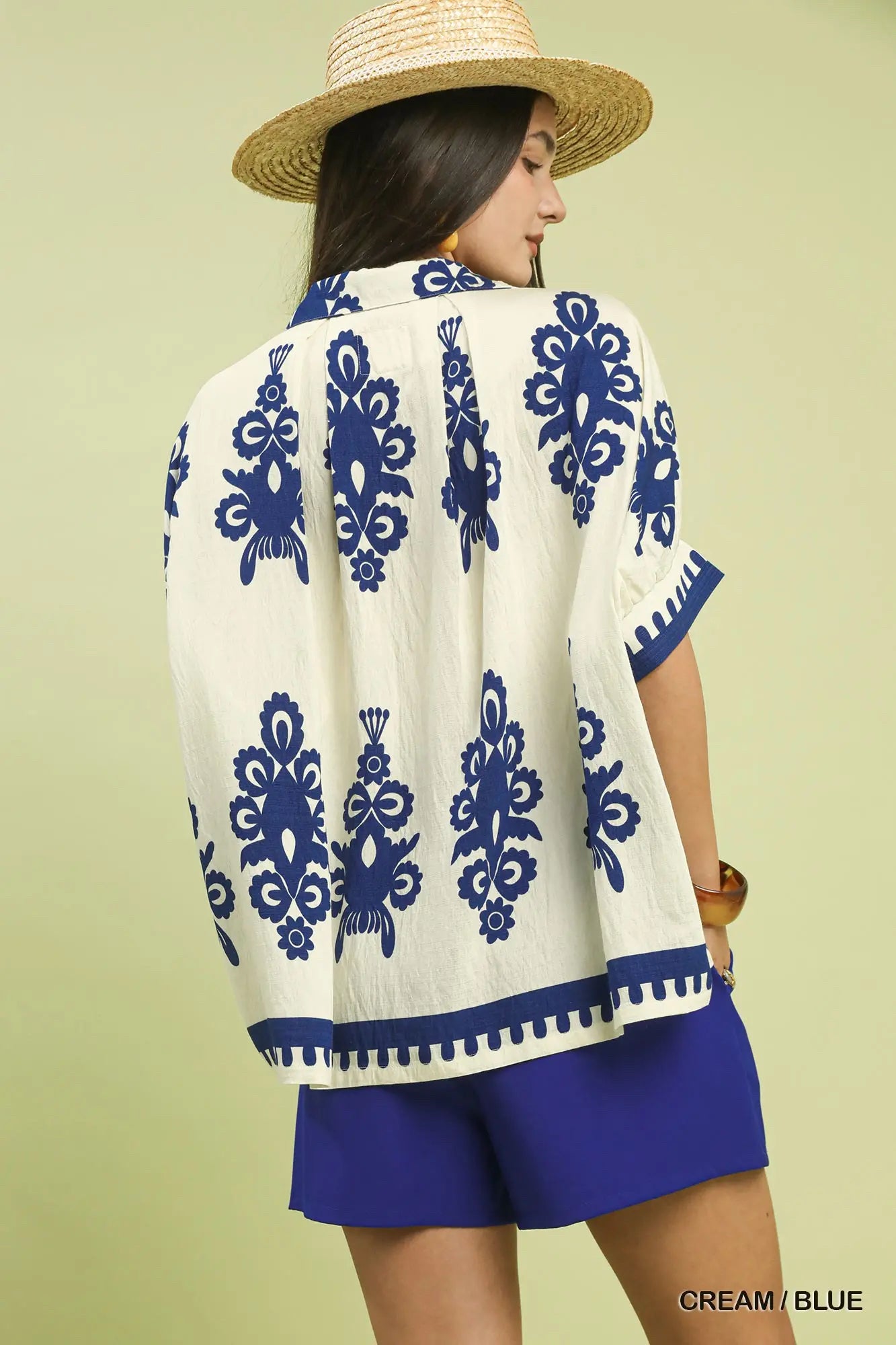 New UMGEE Cream Blue Print Size: S Short Sleeve Blouse