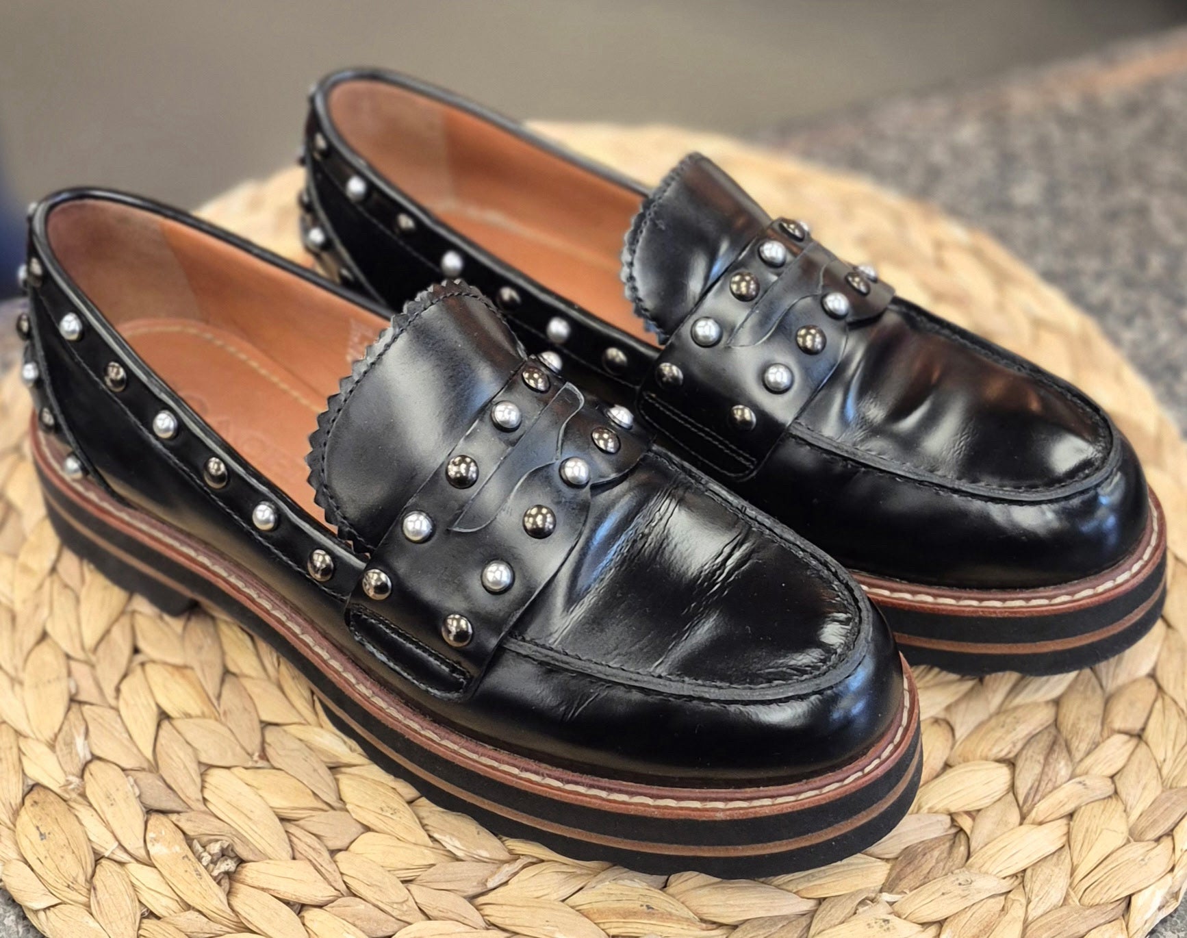 Pre-owned COACH Black Size 7 Designer Shoe