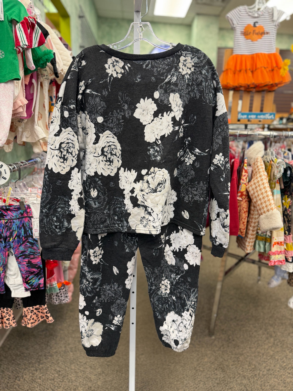 Pre-owned LULAROE Black White Floral Dr Size 14/16 Long Sleeve PantSet