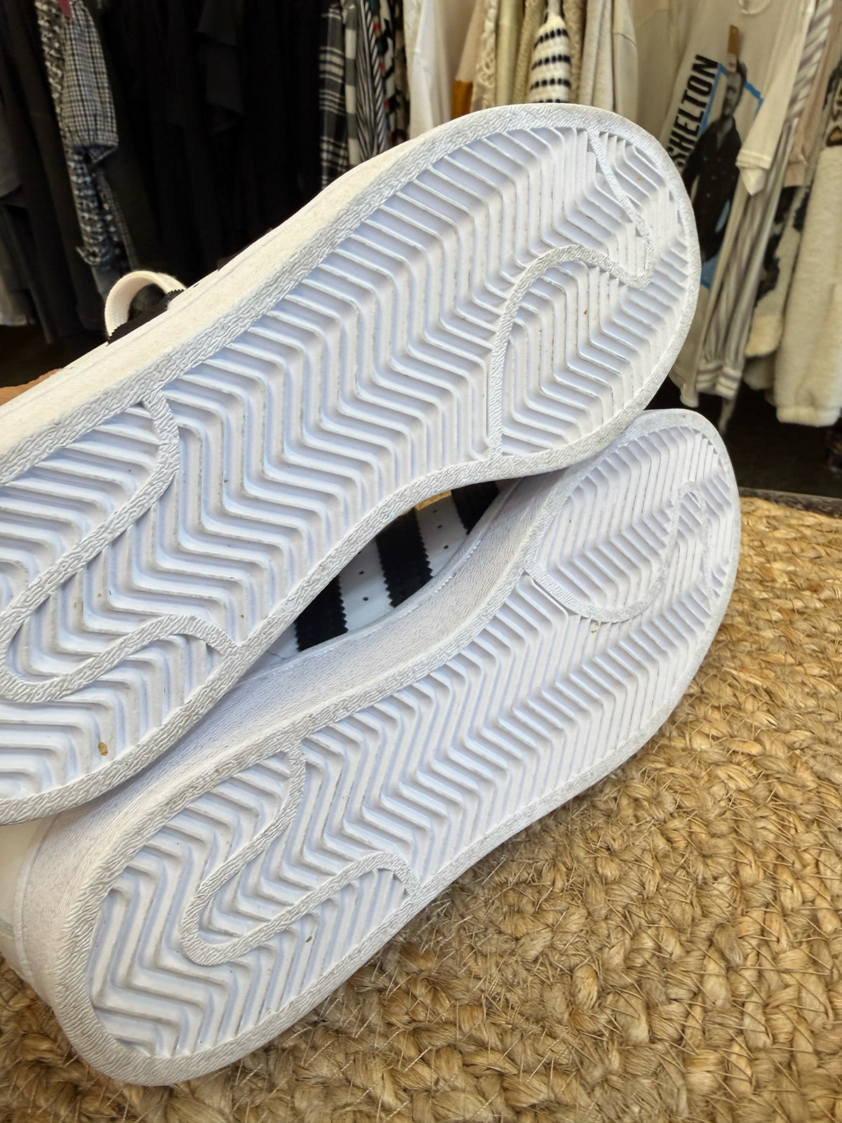 New  Without Tag ADIDAS White Black Trim Shoe Size 3.5 Girls Sneaker