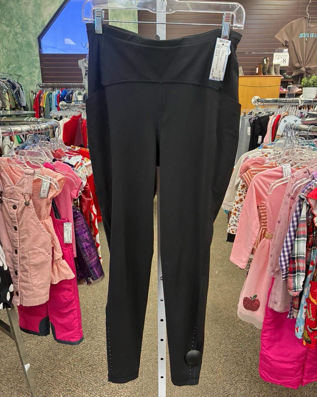 Pre-owned Lululemon Black # SIZE 8 Legging