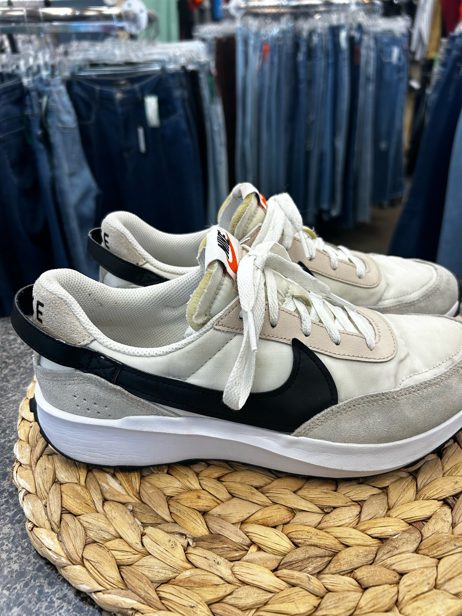 Pre-owned NIKE Cream Black Trim Size 10 Designer Sneaker