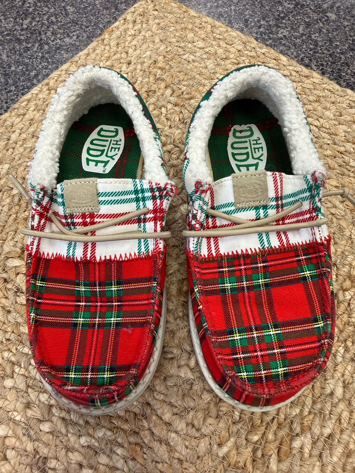 Pre-owned HEY DUDE Red plaid Green Plaid Shoe Size 11 Girls Shoe
