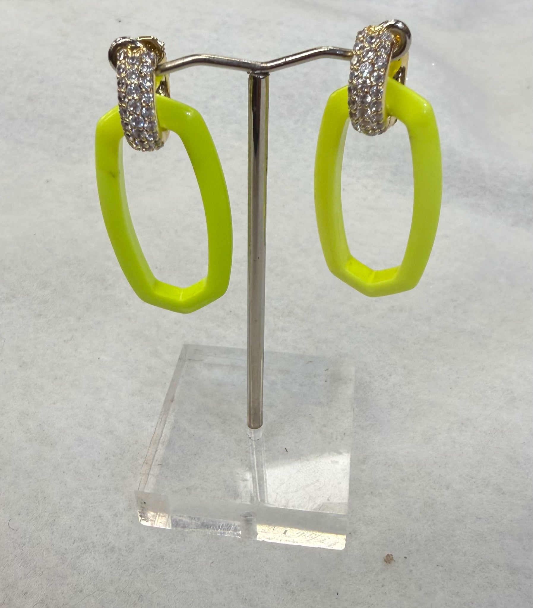 Pre-owned KENDRA SCOTT Gold Sparkle Neon Yellow Designer Earring