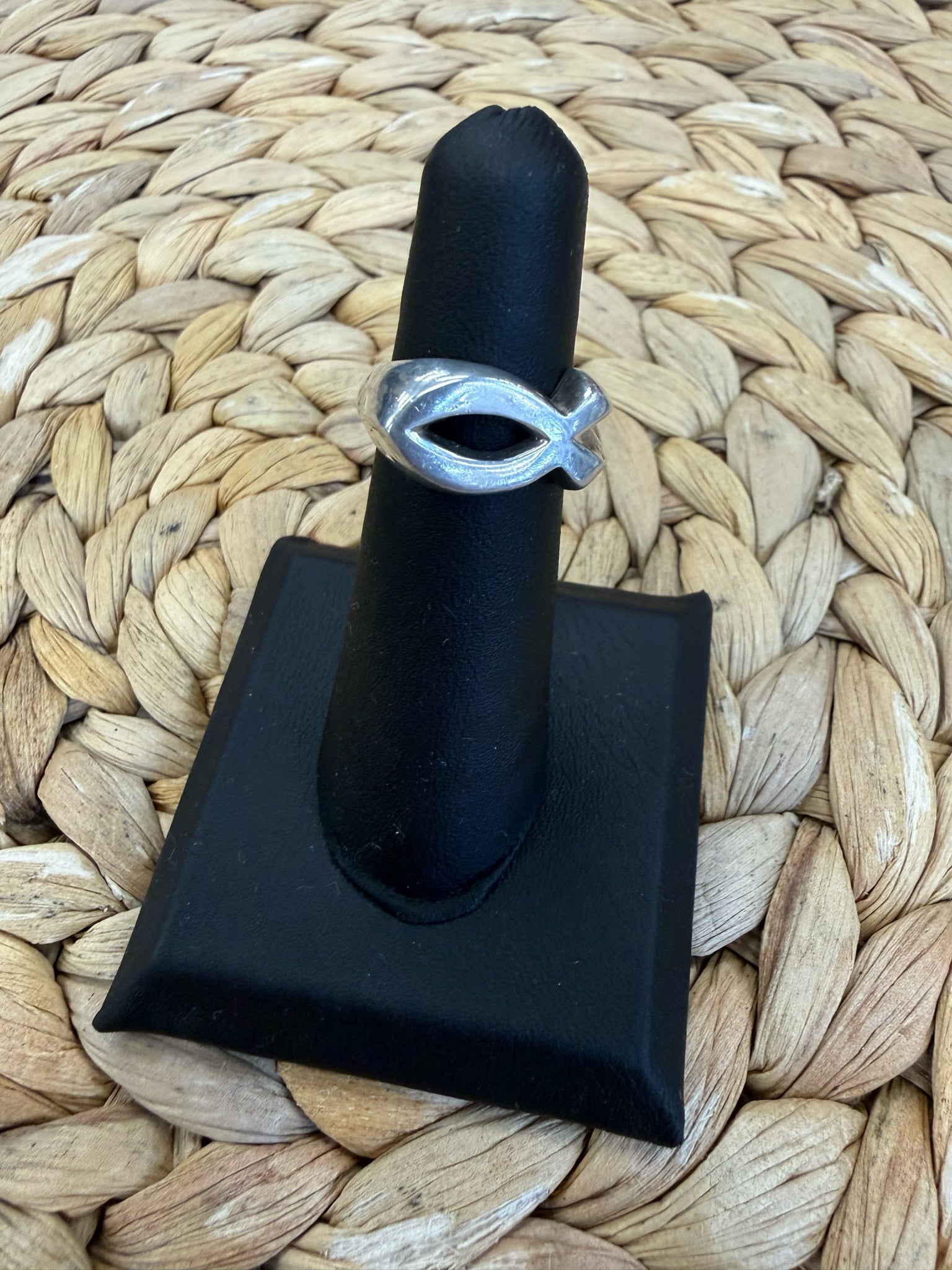 Pre-owned Sterling Silver STERLING SILVER Ring Size 4.5 Designer Ring