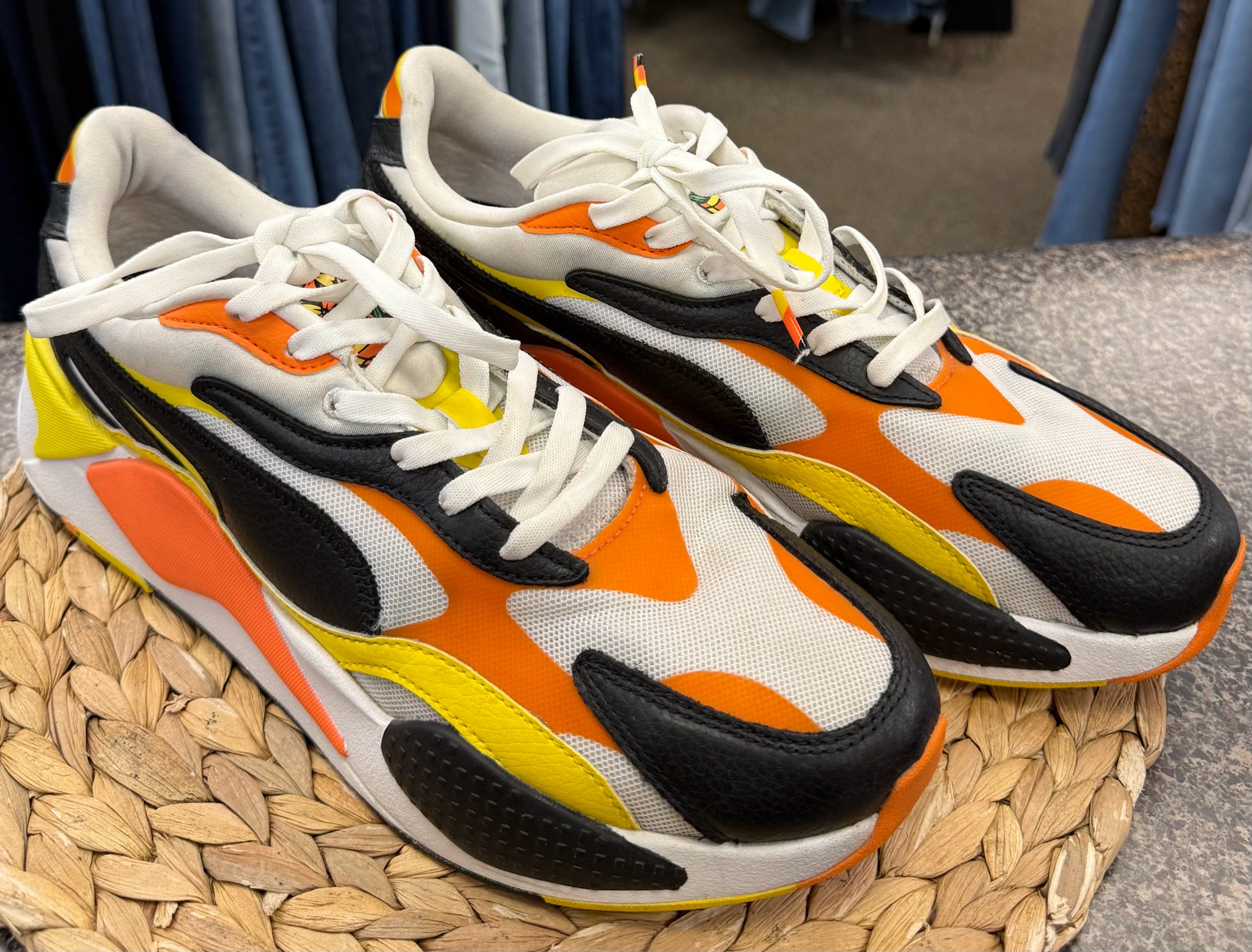 Pre-owned PUMA Orange Yellow SHOE SIZE 11.5 MENS Designer Sneaker