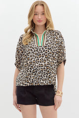 New ENTRO Leopard Green Trim Size S Short Sleeve Blouse