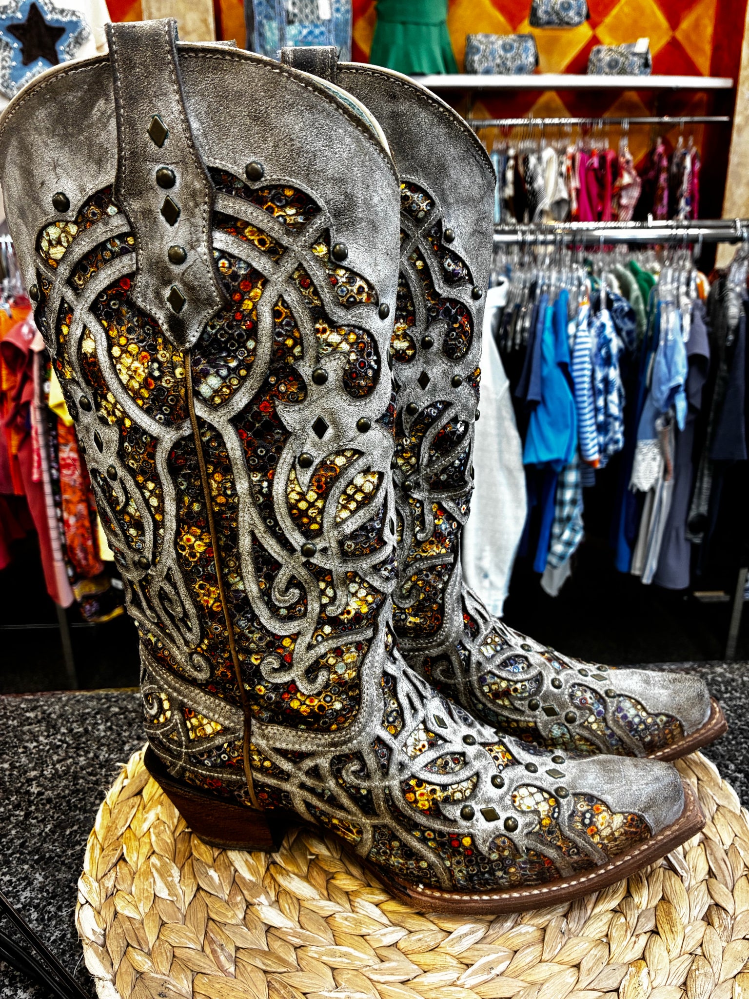 Pre-owned CORRAL Gray Multi Blend Size 8.5 Designer Boot