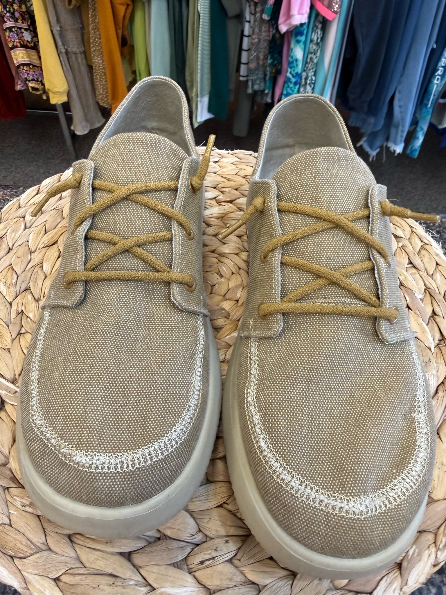 Pre-owned CHACO Tan SHOE SIZE 10 MENS Shoes