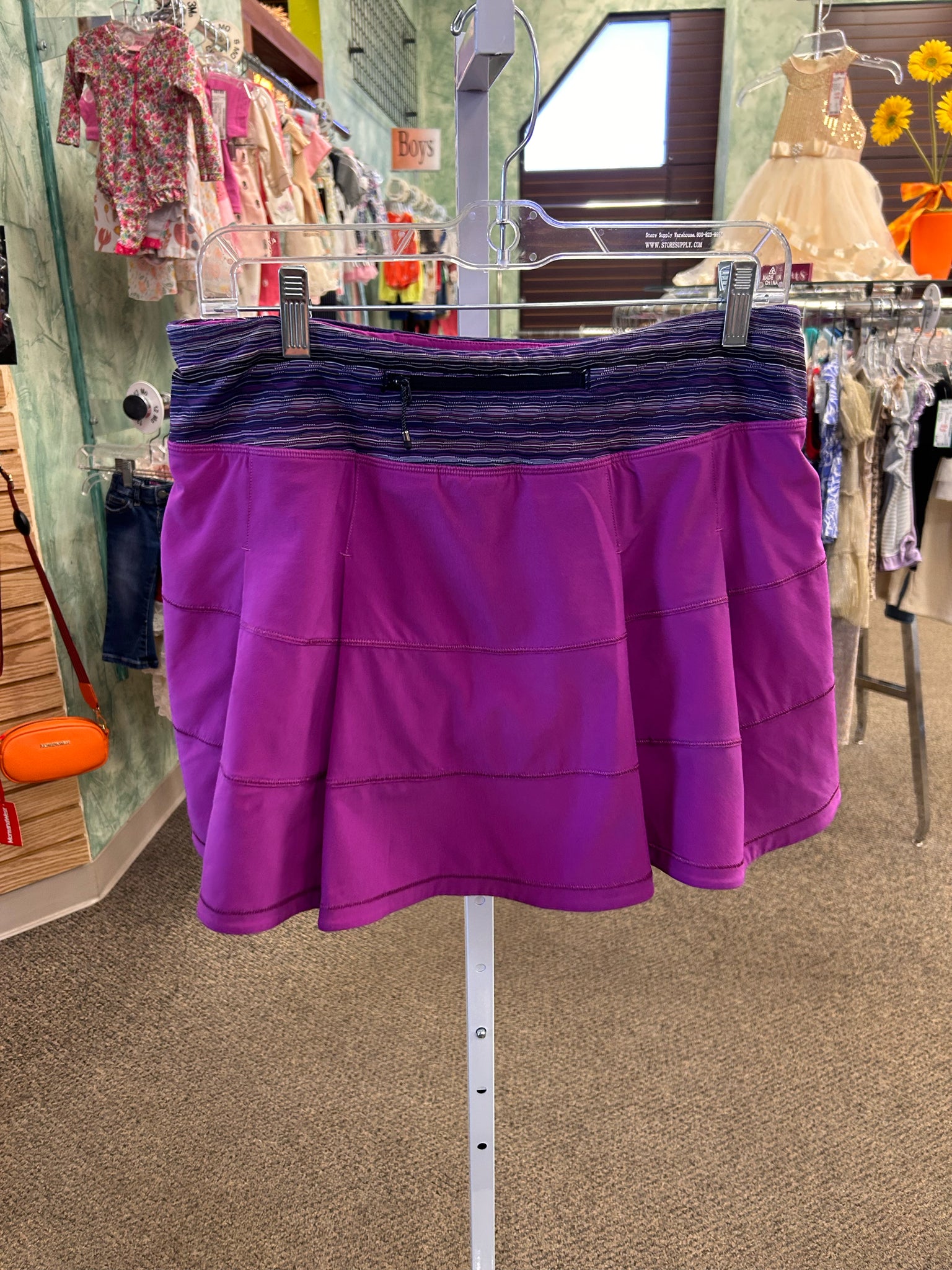 Pre-owned Lululemon Purple Size: 8 Designer Skort