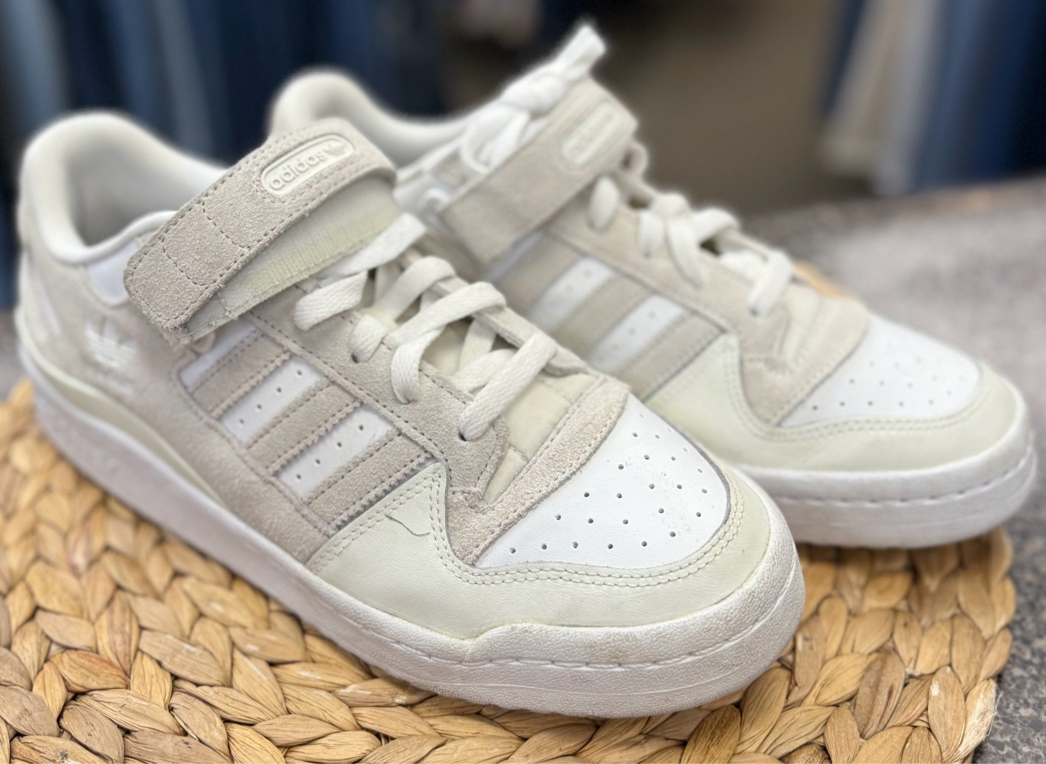 Pre-owned ADIDAS Gray Cream Trim Size 10.5 Designer Sneaker