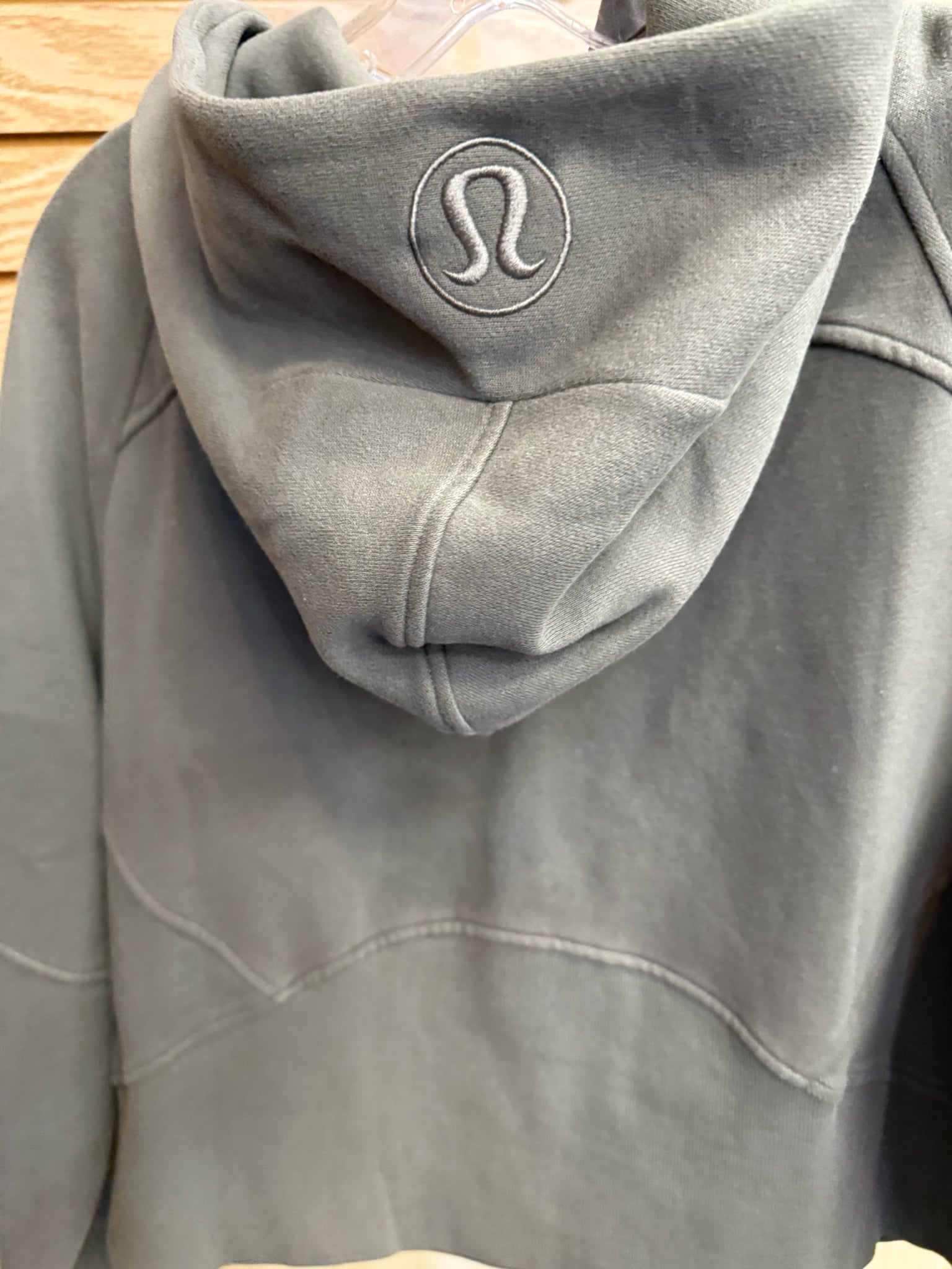 Pre-owned Lululemon Olive Size: M/L Long Sleeve Designer Light Wt Jacket