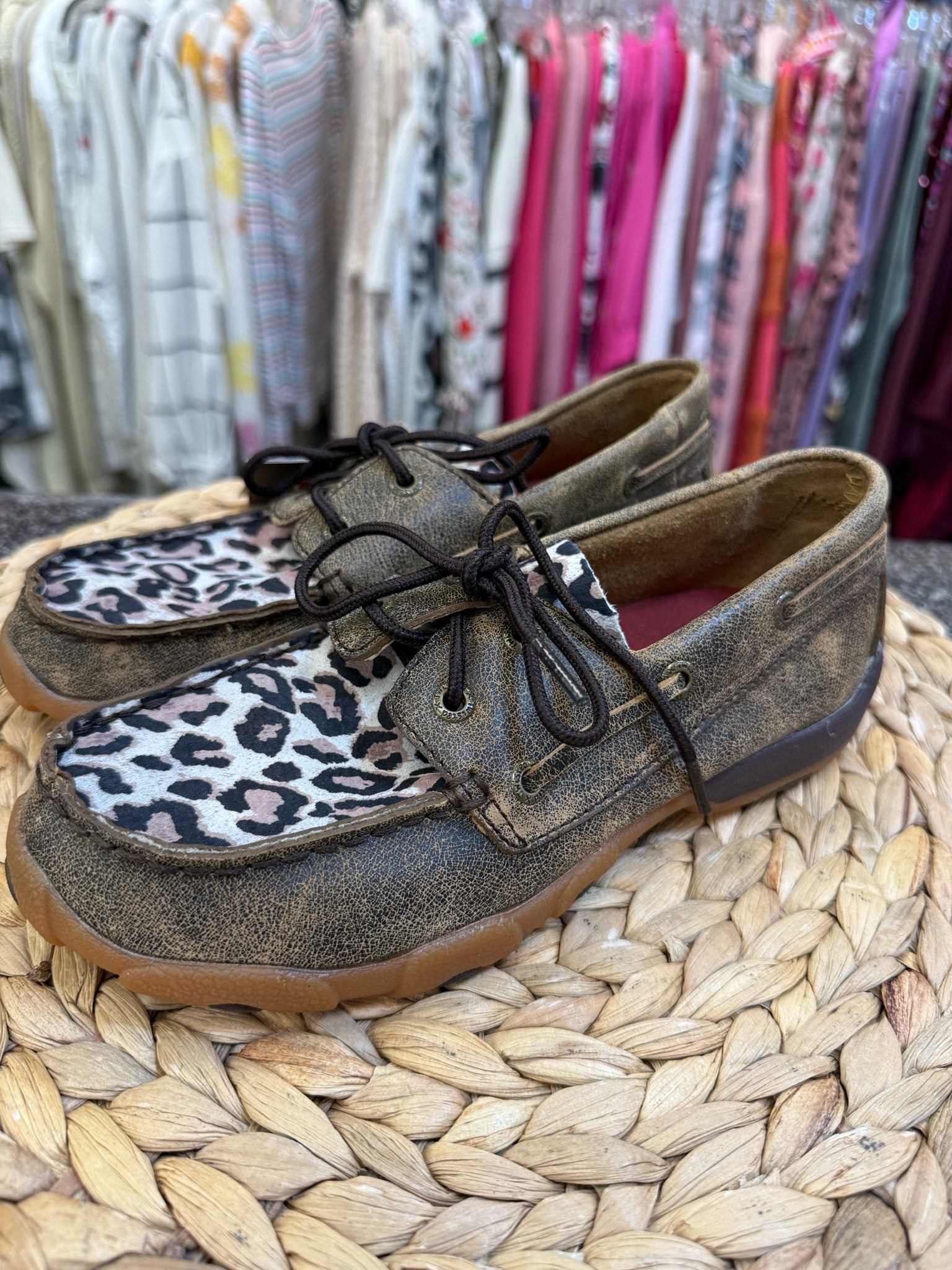 New with Tag TWISTED X Leopard Brown Blend Shoe Size 2 Girls Shoe