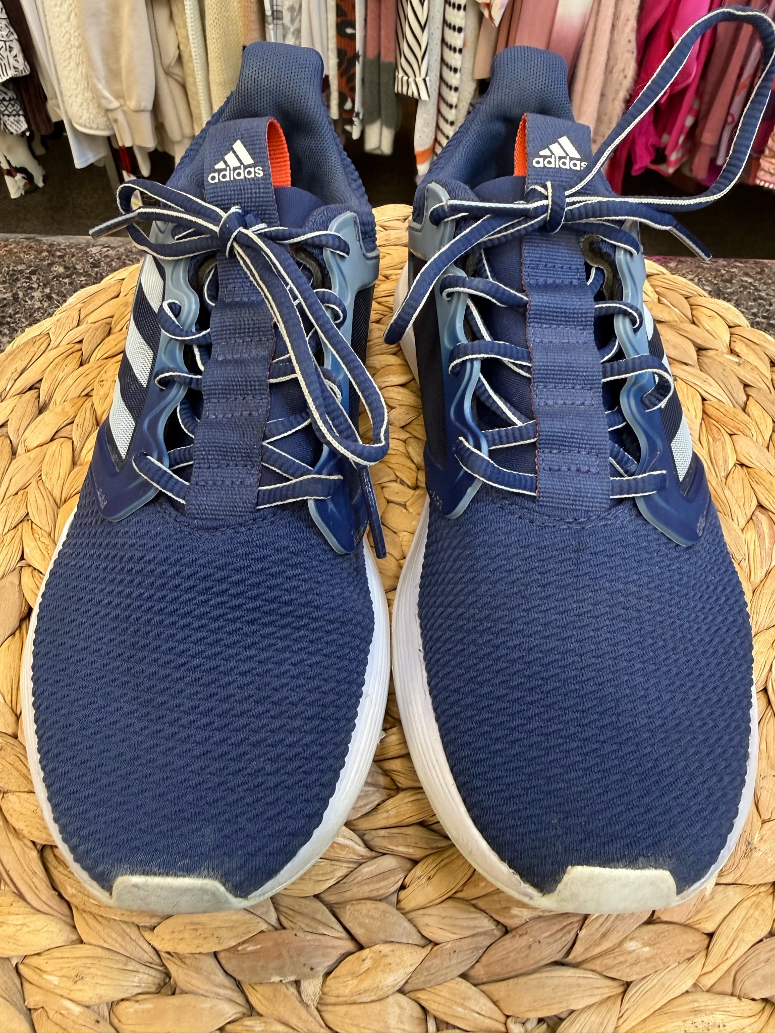 Pre-owned ADIDAS Navy Light Blue Trim Size 7 Sneaker