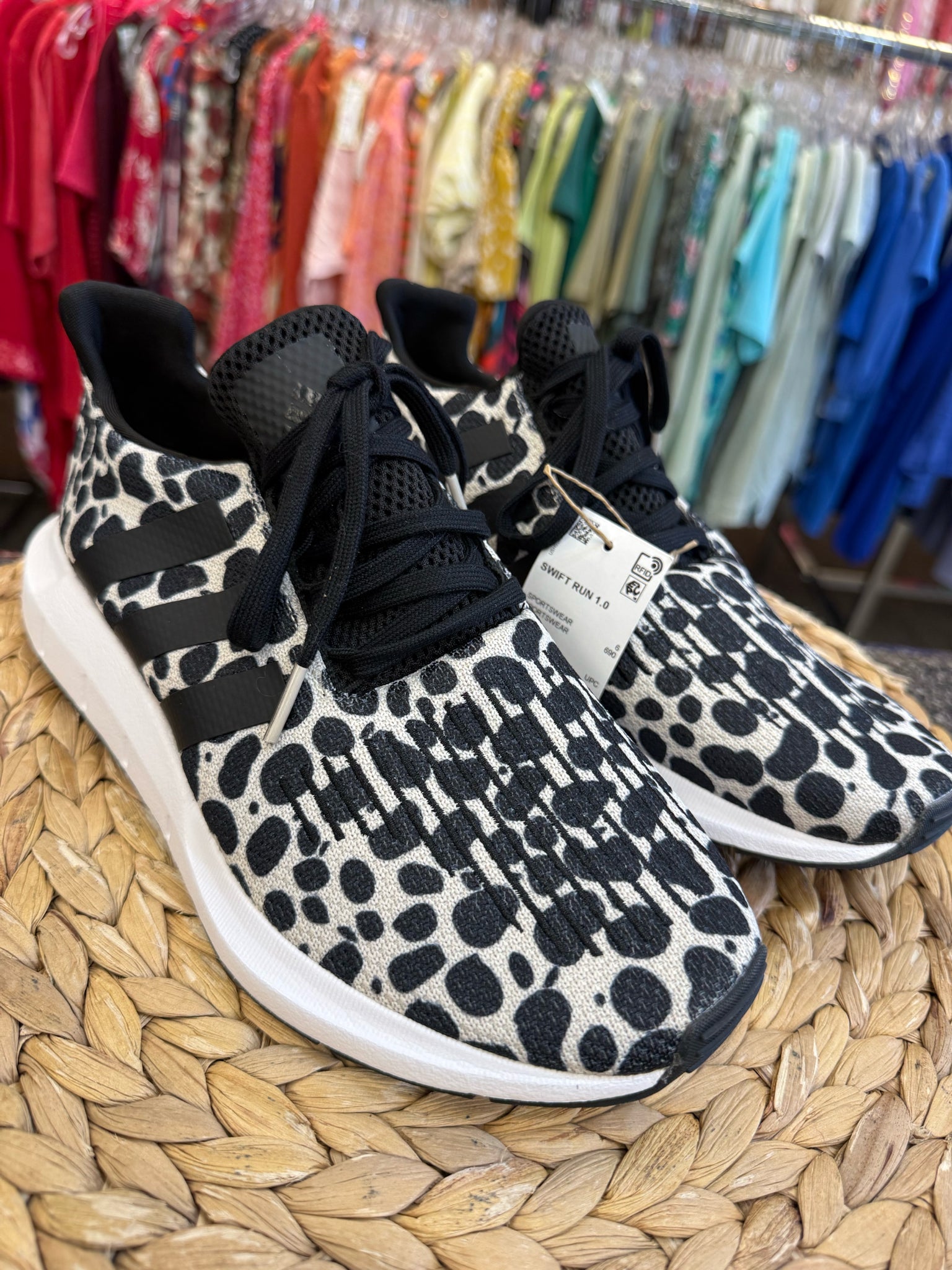 New with Tag ADIDAS Black animal Cream Size 7.5 Sneaker
