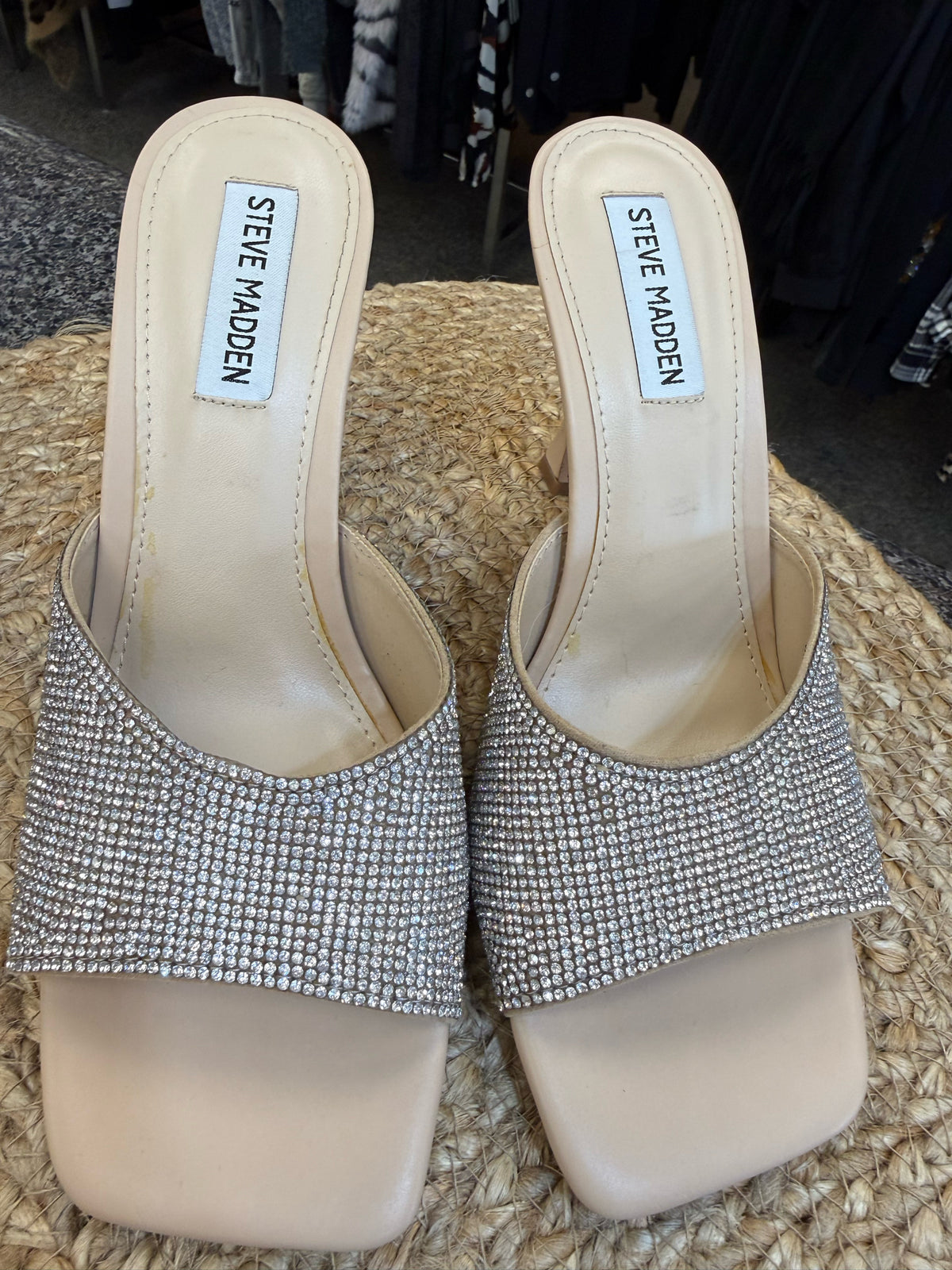Pre-owned STEVE MADDEN Silver Tan Size 8 Heel