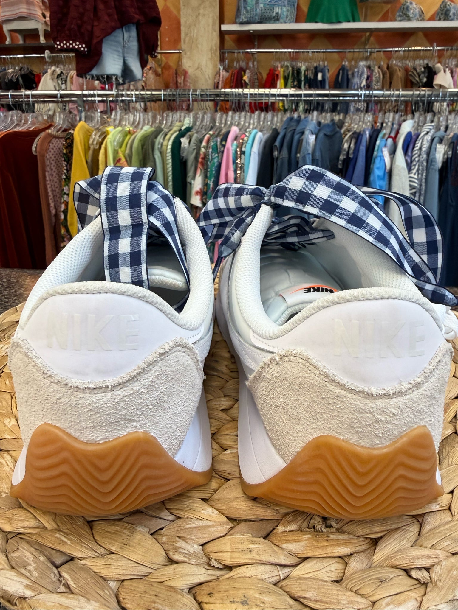 Pre-owned NIKE White Size 9 Sneaker