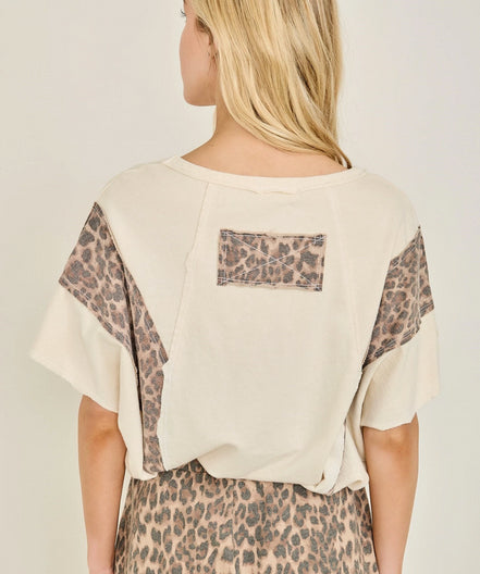 New J.HER Cream Leopard Trim Size S Short Sleeve Blouse