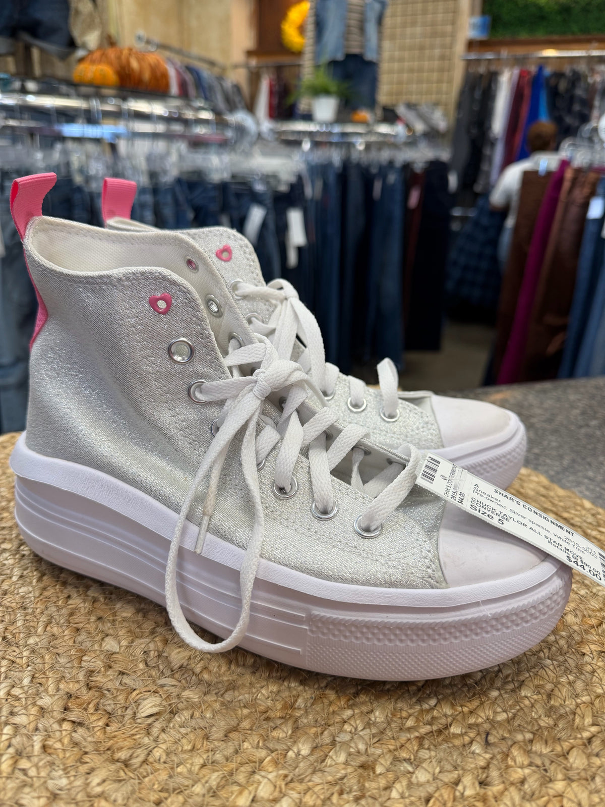 Pre-owned CONVERSE Silver sparkle White Trim Size 5 Sneaker
