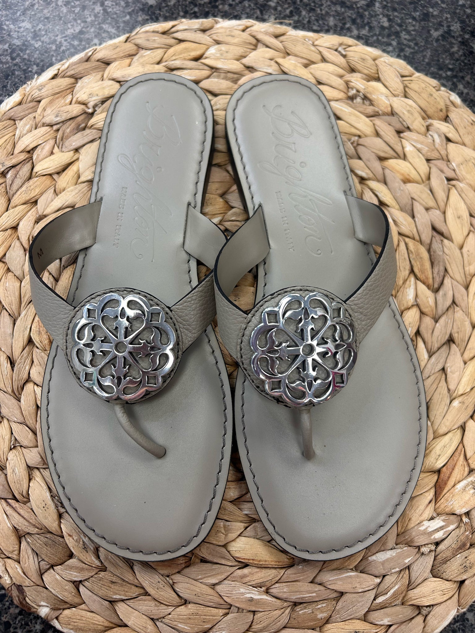 New  Without Tag BRIGHTON Grey Silver Trim Size 8 Sandal