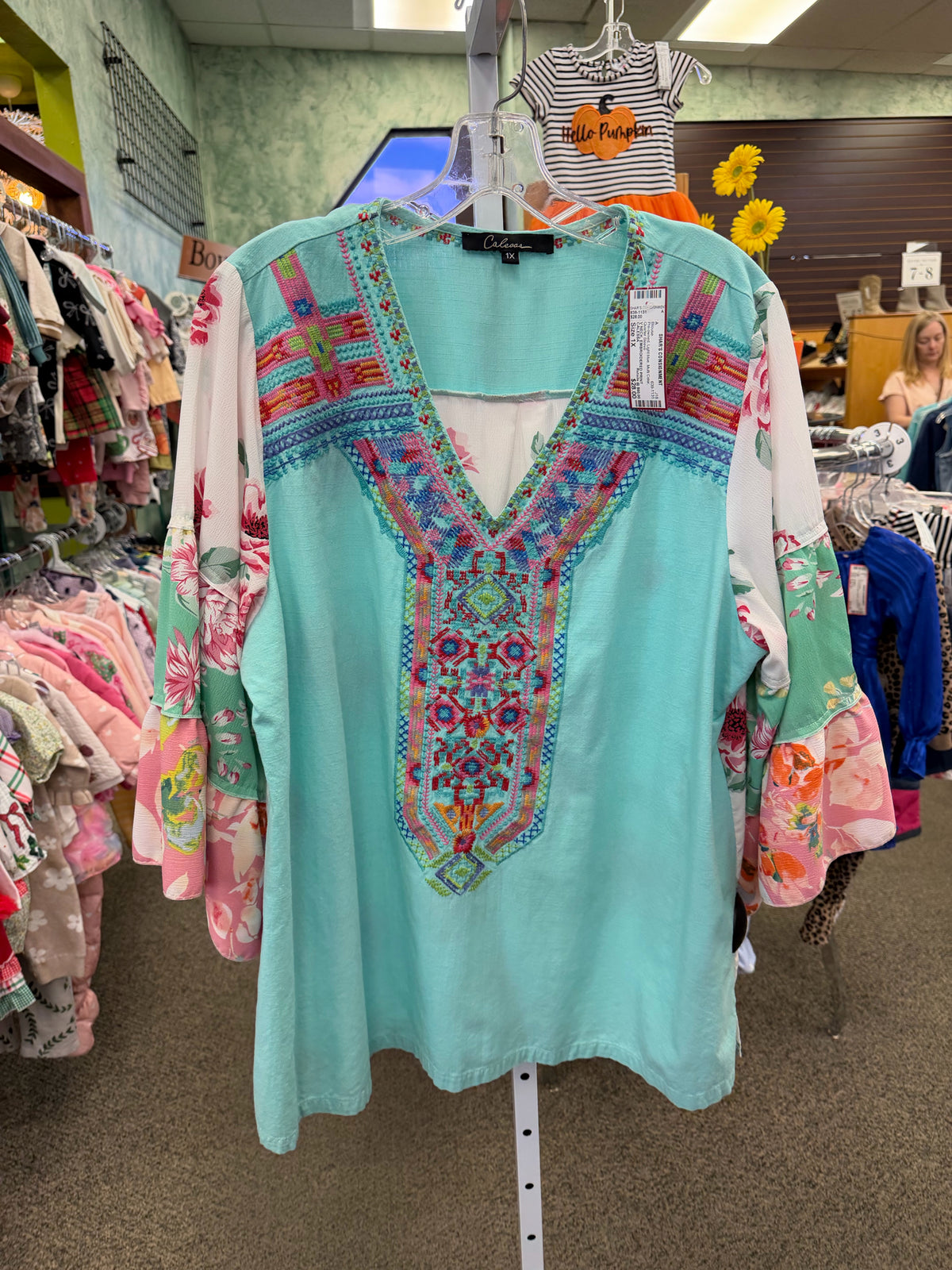 Pre-owned CALESSA Light blue Multi Color Size: 1X Quarter Sleeve Blouse