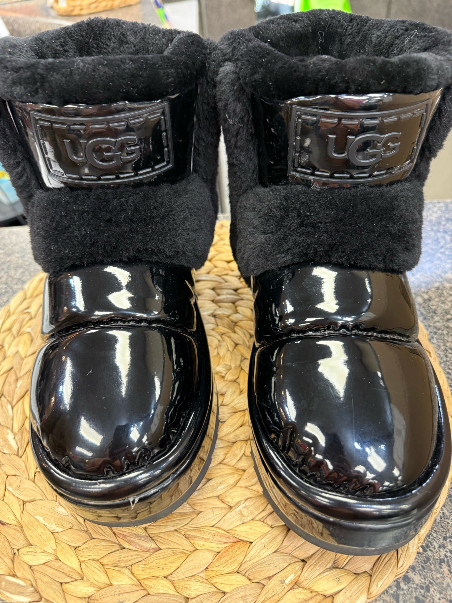 Pre-owned UGG Black Size 7 Designer Bootie