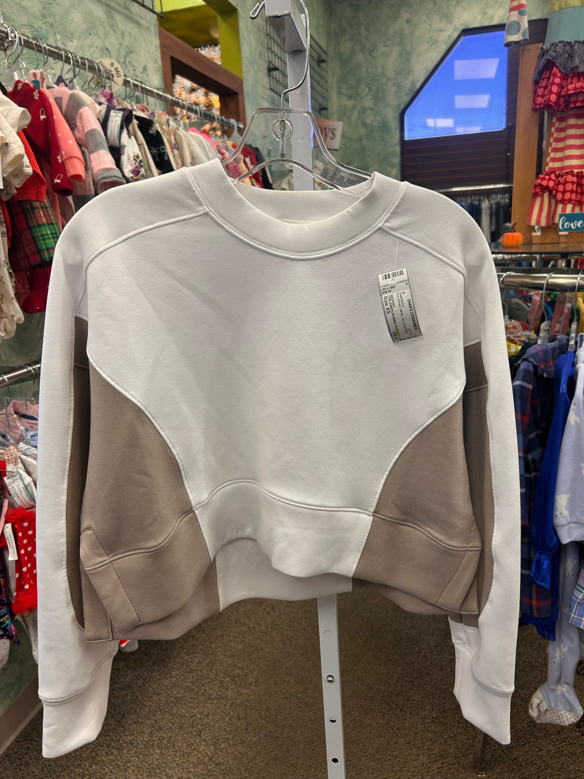 Pre-owned YPB (ABERCROMBIE) White Tan Size XS Long Sleeve Sweatshirt