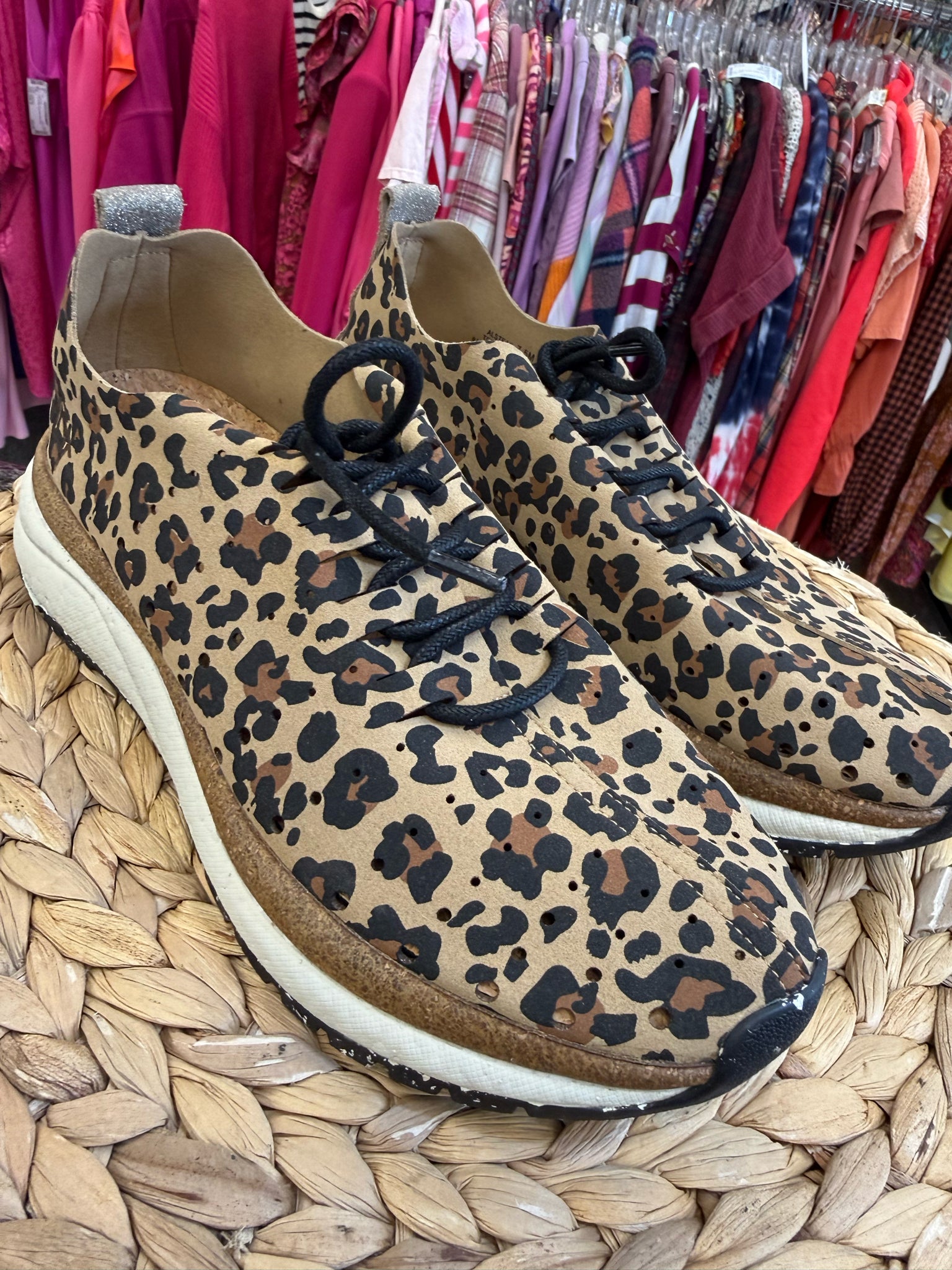 New with Tag OTBT Brown animal Size 7.5 Designer Sneaker