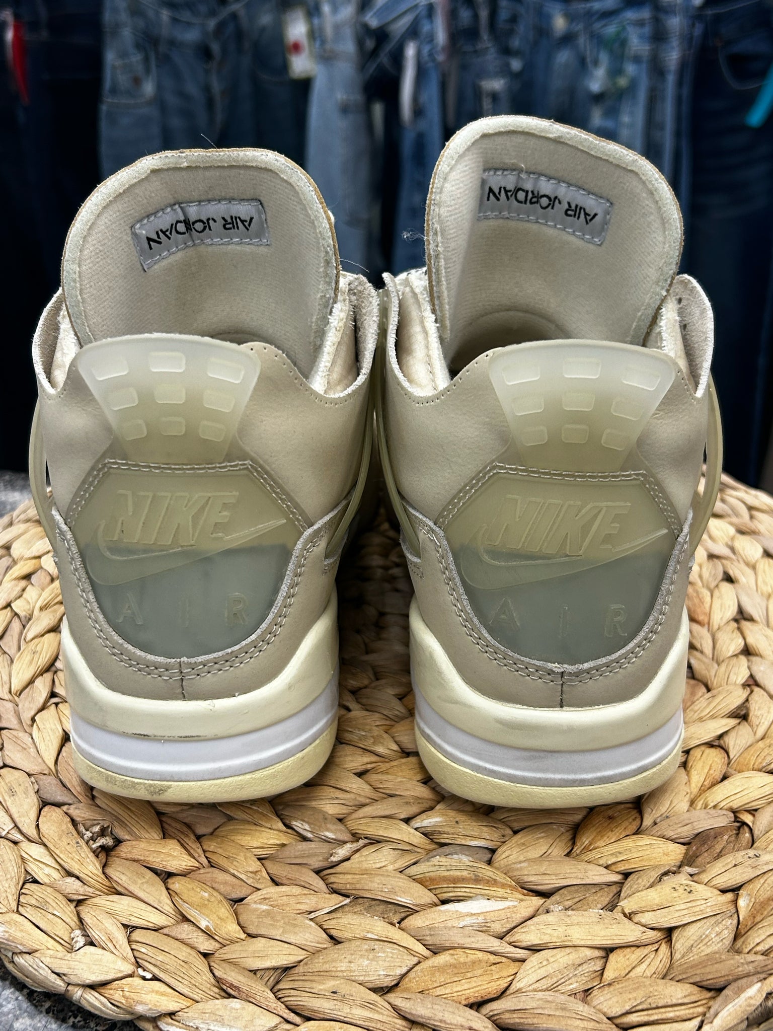 Pre-owned NIKE Cream Off-white Size 7 Designer Sneaker