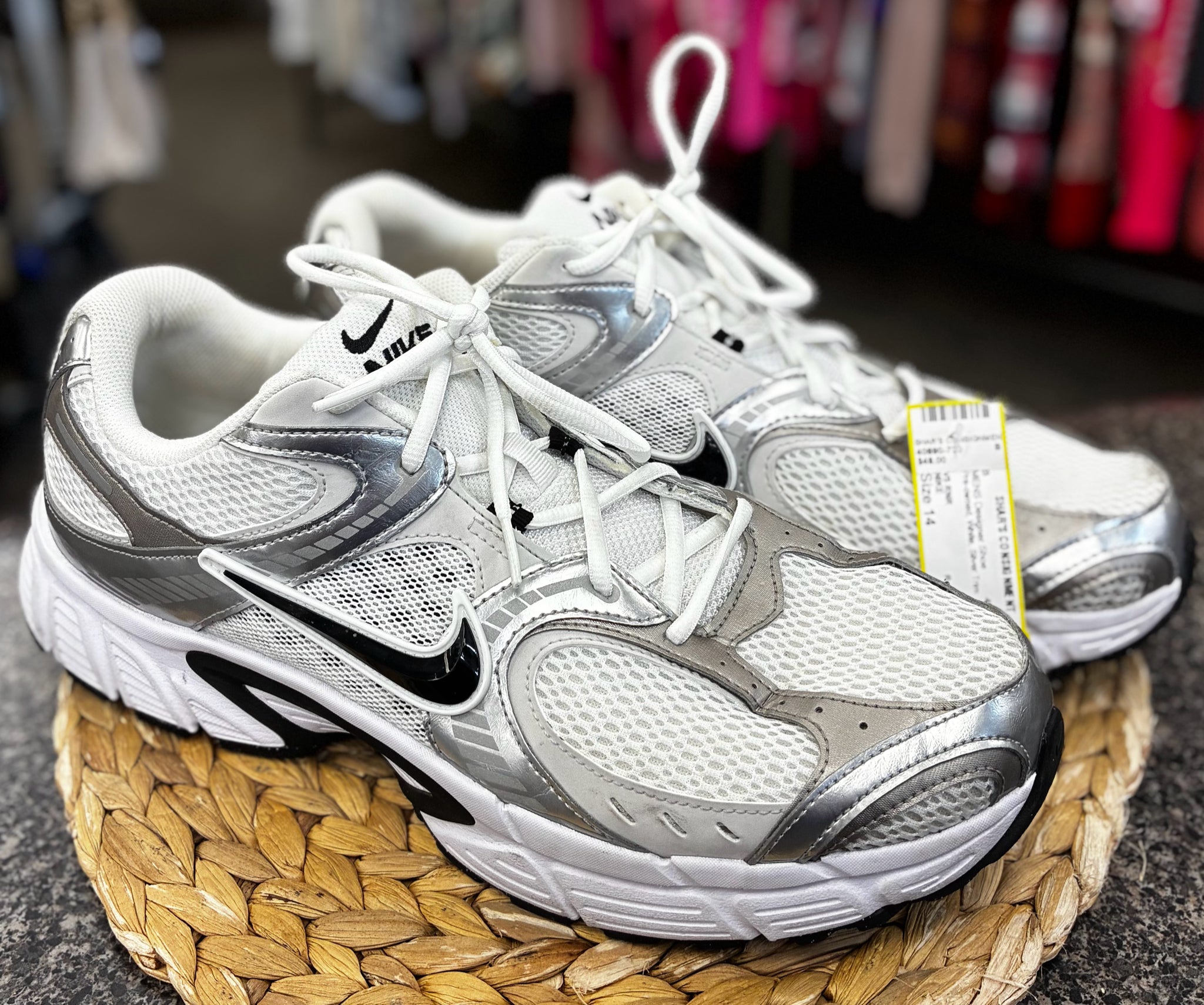 Pre-owned NIKE White Silver Trim SHOE SIZE 14 MENS Designer Shoe