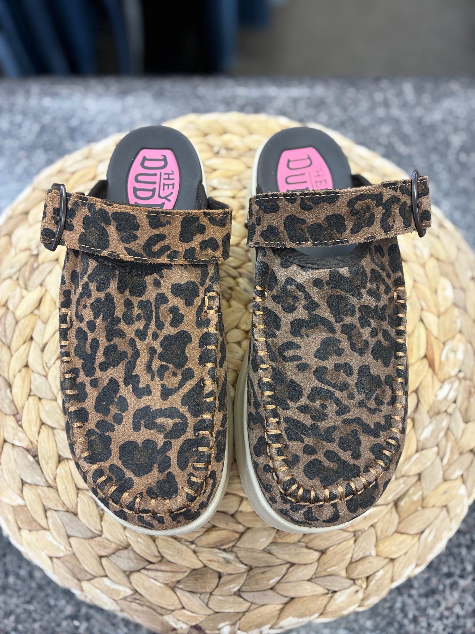 New  Without Tag HEY DUDE Leopard Size 7 Designer Shoe
