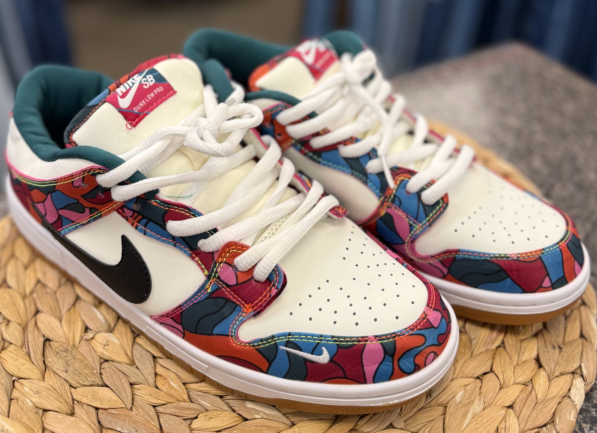 Pre-owned NIKE Teal Multi Print SHOE SIZE 11 MENS Designer Sneaker