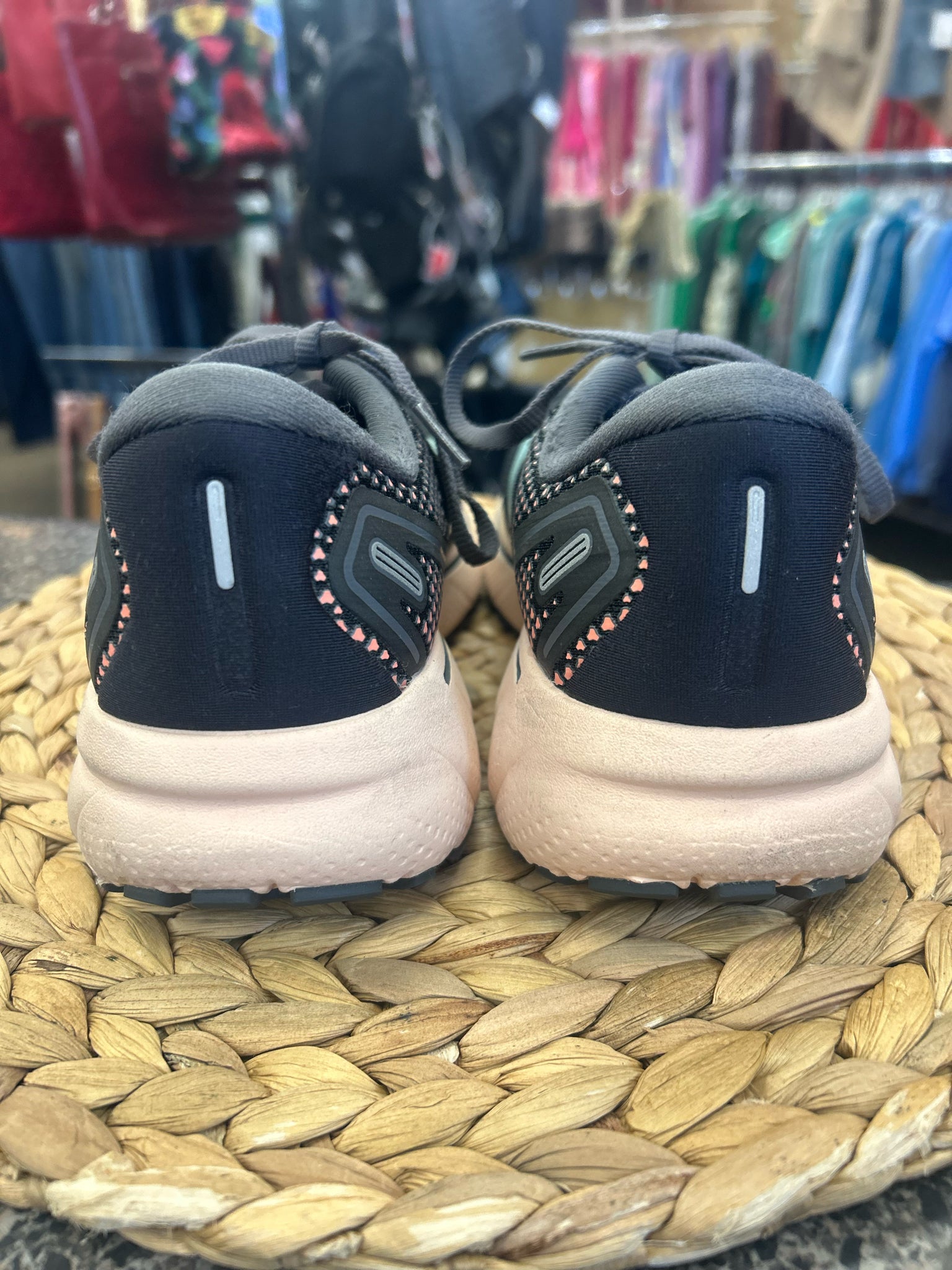 Pre-owned BROOKS Black Dusty Blue Size 7.5 Designer Sneaker