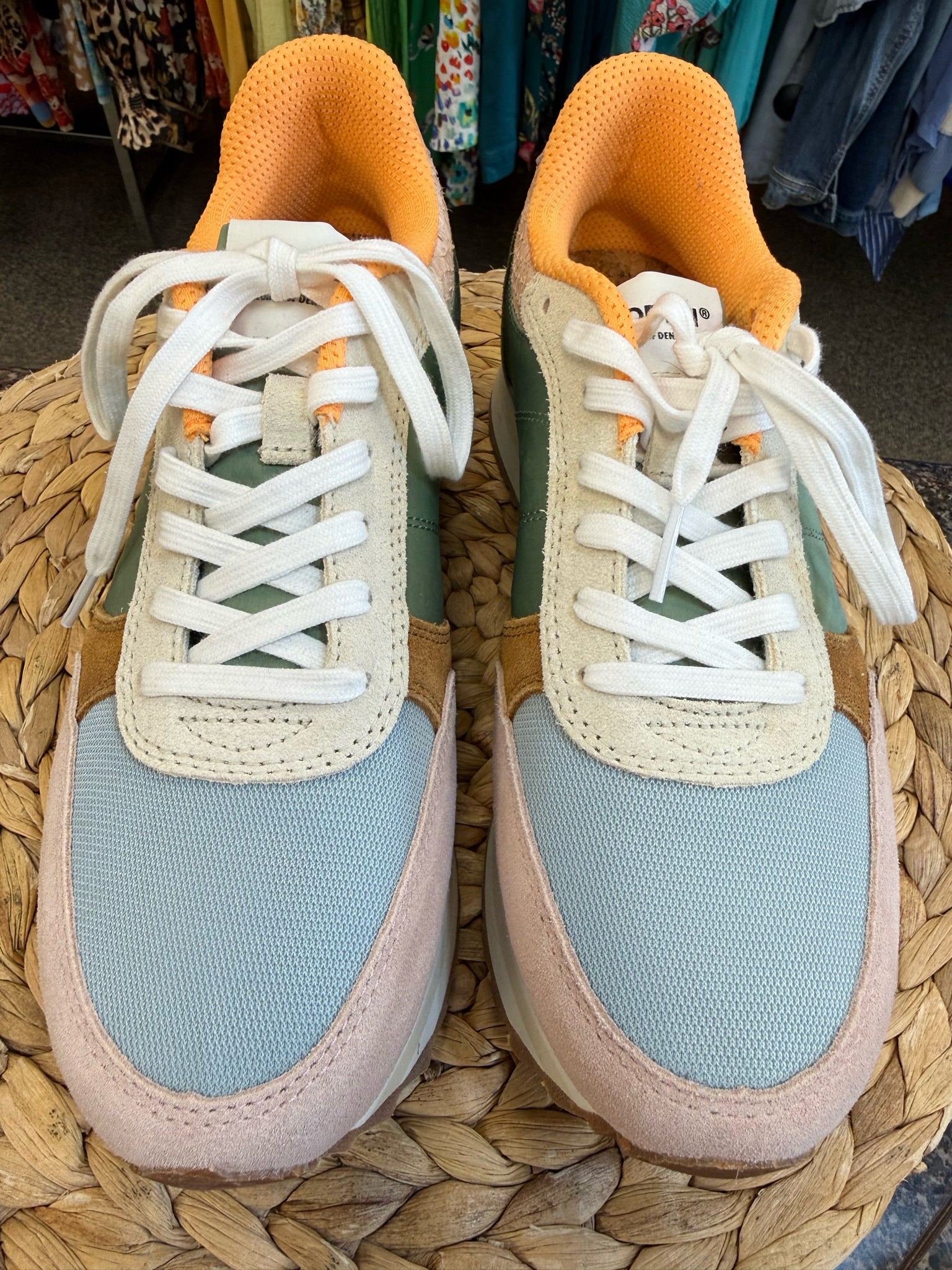 New  Without Tag Woden Pink Trim Blue Size 8 Designer Sneaker