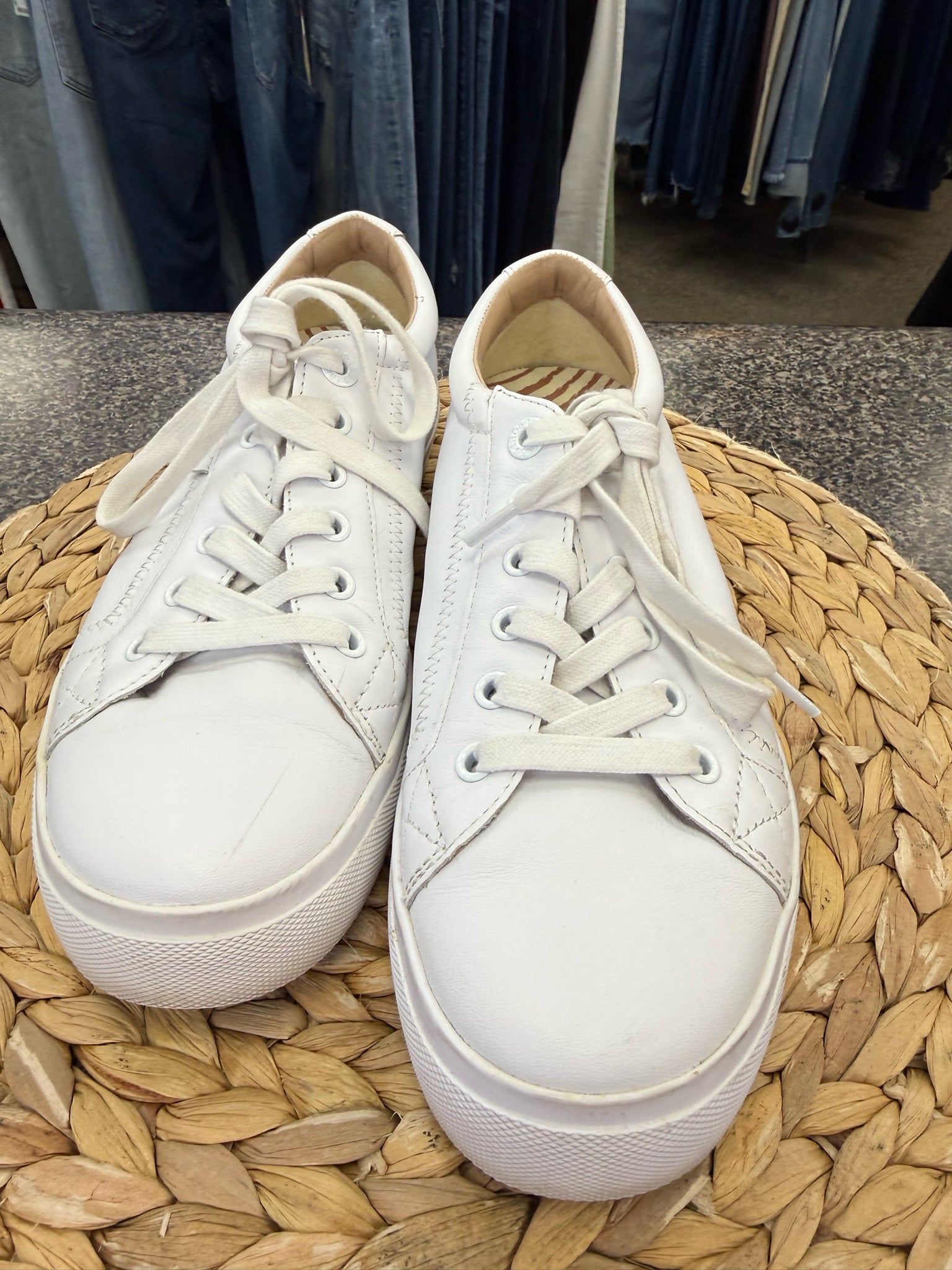 New  Without Tag TAOS White Size 9 Designer Sneaker