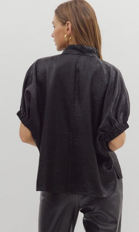 New ENTRO Black Size S Short Sleeve Blouse