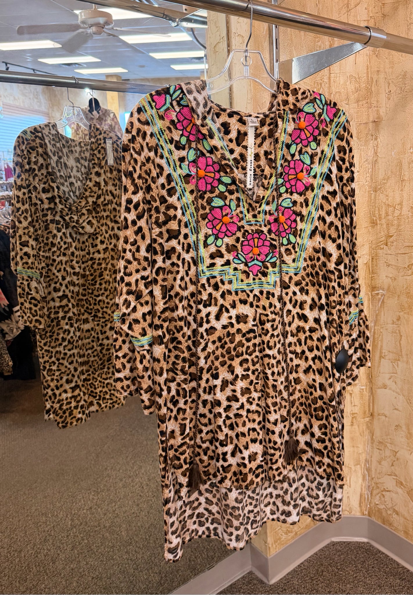 Pre-owned UNCLE FRANK Leopard Pink Quarter Sleeve Size: L Designer Blouse