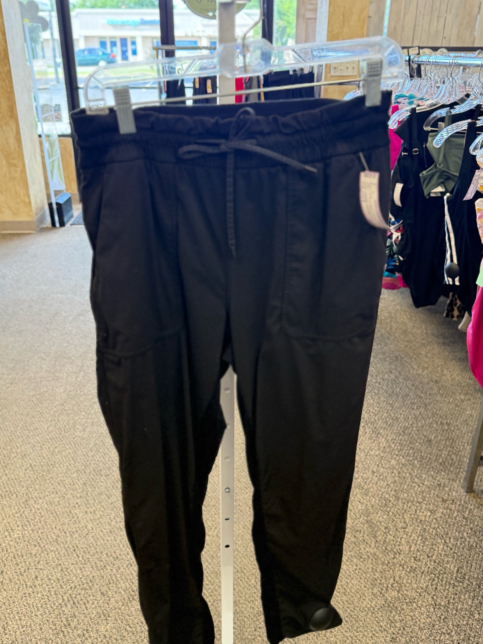 Pre-owned Lululemon Black Size 8 Pants