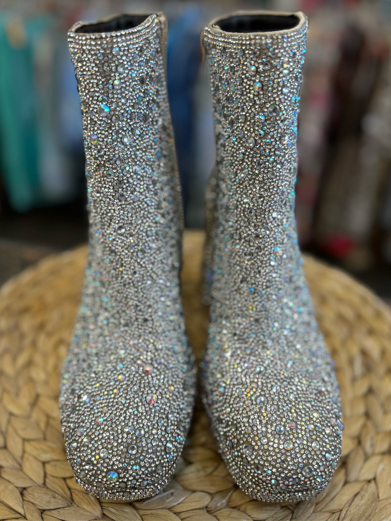 Pre-owned CORKYS Silver sparkle Size 8 Designer Bootie