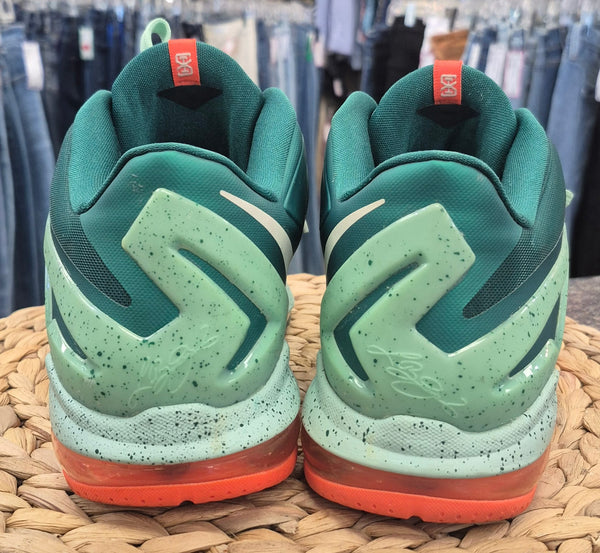 Pre-owned NIKE Green Orange SHOE SIZE 11 MENS Designer Sneaker