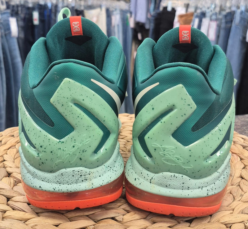 Pre-owned NIKE Green Orange SHOE SIZE 11 MENS Designer Sneaker